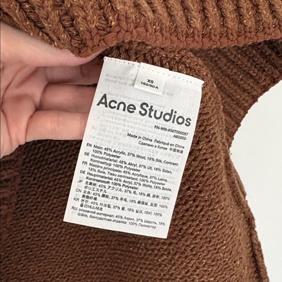 Acne Studios Boxy Turtleneck - Picture 4 of 7